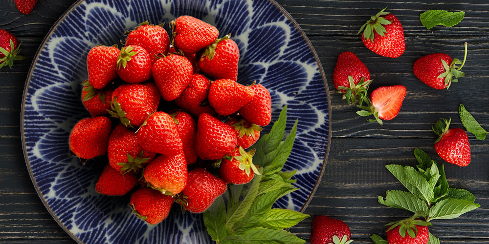Asian bowl with fresh fruits