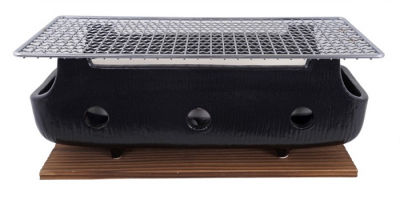 Konro Grill Teburu bei Tokyo Design Studio (Bild 1 von 5)