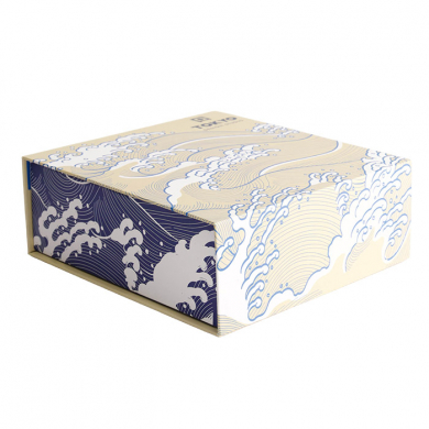 1:4 220/50 ml Kawaii Hokusai Sake Set at Tokyo Design Studio (picture 4 of 4)