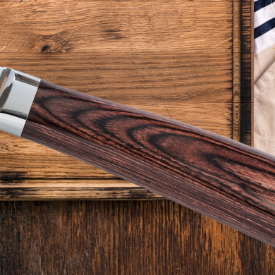 Sashimi Knife (fillet knife), VG-10 Damascus steel, blade 20 cm, handle in Pakka wood, in a Magnetic box, Item No. 4158