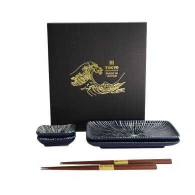 Nippon Black Sushi Set at Tokyo Design Studio (picture 1 of 7)