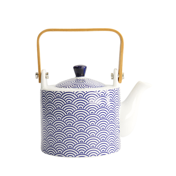Nippon Blue Teapot at Tokyo Design Studio (picture 7 of 8)