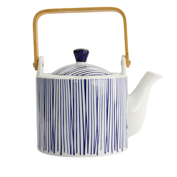 Nippon Blue Teekanne bei Tokyo Design Studio (Bild 3 von 6)