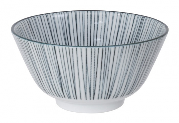 Nippon Black Schale bei Tokyo Design Studio (Bild 2 von 6)