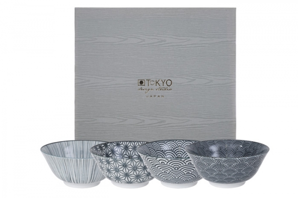 Nippon Black 4 Schalen Set bei Tokyo Design Studio (Bild 1 von 6)
