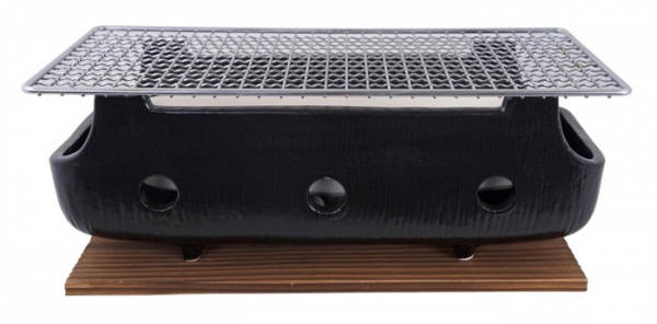 Konro Grill Teburu bei Tokyo Design Studio (Bild 1 von 5)
