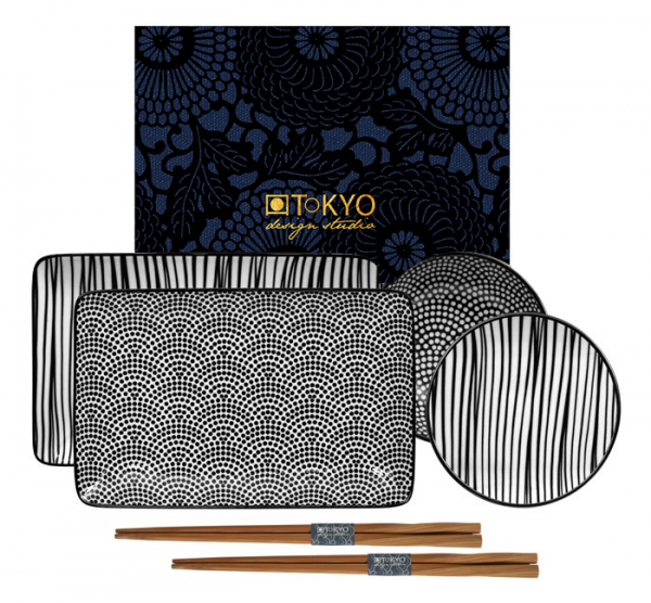 Nippon Black Sushi Set at Tokyo Design Studio (picture 1 of 7)