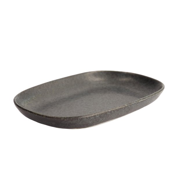Onyx Noir Plate at Tokyo Design Studio (picture 2 of 6)