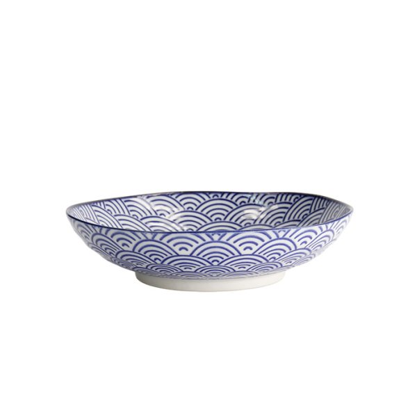 Nippon Blue Pasta-Teller bei Tokyo Design Studio (Bild 3 von 6)