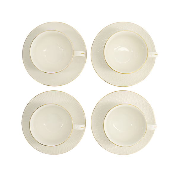 Nippon White 4 Tassen Set mit Untertassen bei Tokyo Design Studio (Bild 7 von 14)
