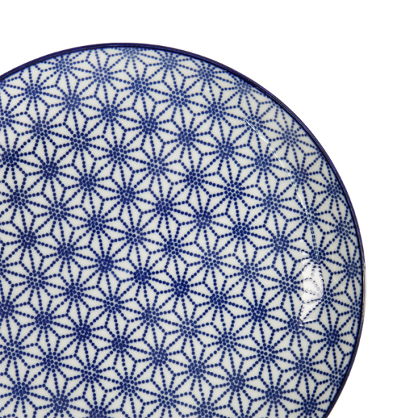 Nippon Blue Teller bei Tokyo Design Studio (Bild 4 von 6)