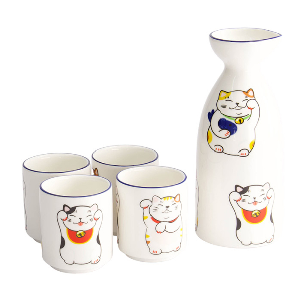 1:4 120/50 ml Kawaii Lucky Cat Sake Set at Tokyo Design Studio (picture 1 of 4)