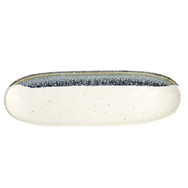 White Oval Plate at Tokyo Design Studio (picture 2 of 6)