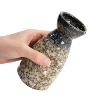 Tajimi Sake Flasche bei Tokyo Design Studio (Bild 4 von 6)