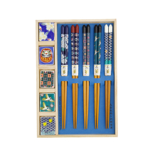 Japan in Holzkiste 5 Essstäbchen Geschenkset bei Tokyo Design Studio (Bild 3 von 6)