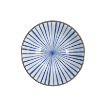 Natsu Tokusa Tayo-Schale bei Tokyo Design Studio (Bild 3 von 6)