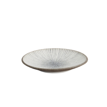 Satomaki Tokusa Runde Teller bei Tokyo Design Studio (Bild 2 von 6)