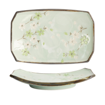 Green Cosmos Plate at Tokyo Design Studio (picture 1 of 5)