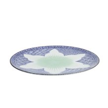 Lily Flower Plate at Tokyo Design Studio (picture 2 of 4)