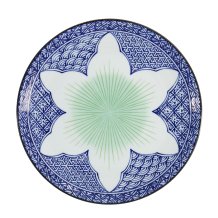 Lily Flower Plate at Tokyo Design Studio (picture 3 of 4)